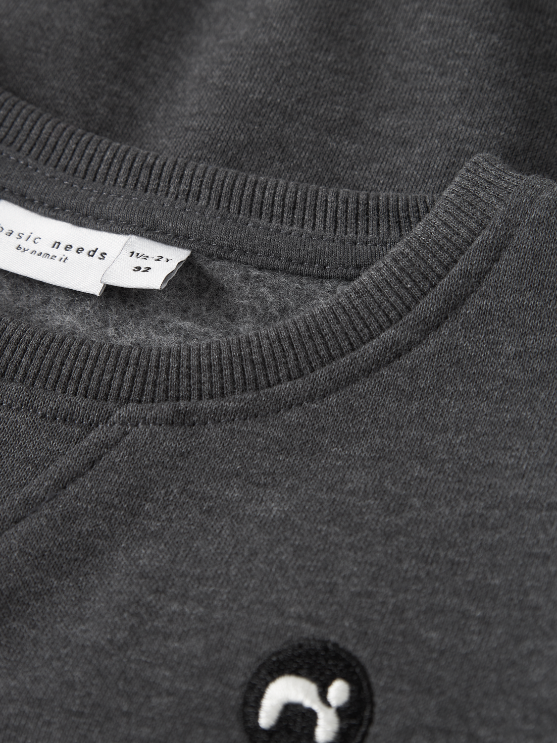 model_shot-front_full